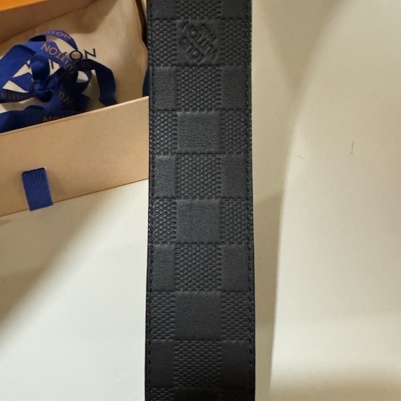 Louis Vuitton reversible belt mens - Picture 9 of 10